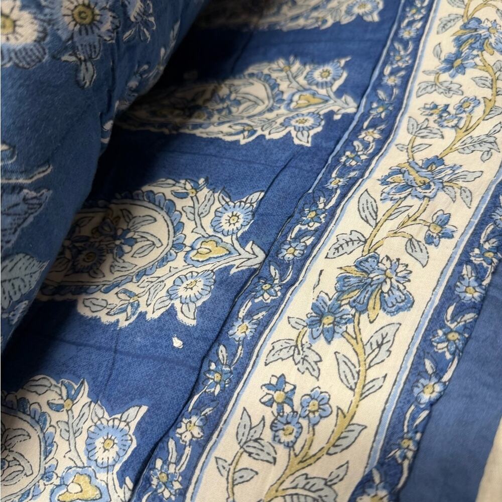 Pottery Barn Regan Handcrafted Reversible Quilt Blue White Full / Queen Bed NWT - Picture 5 of 7